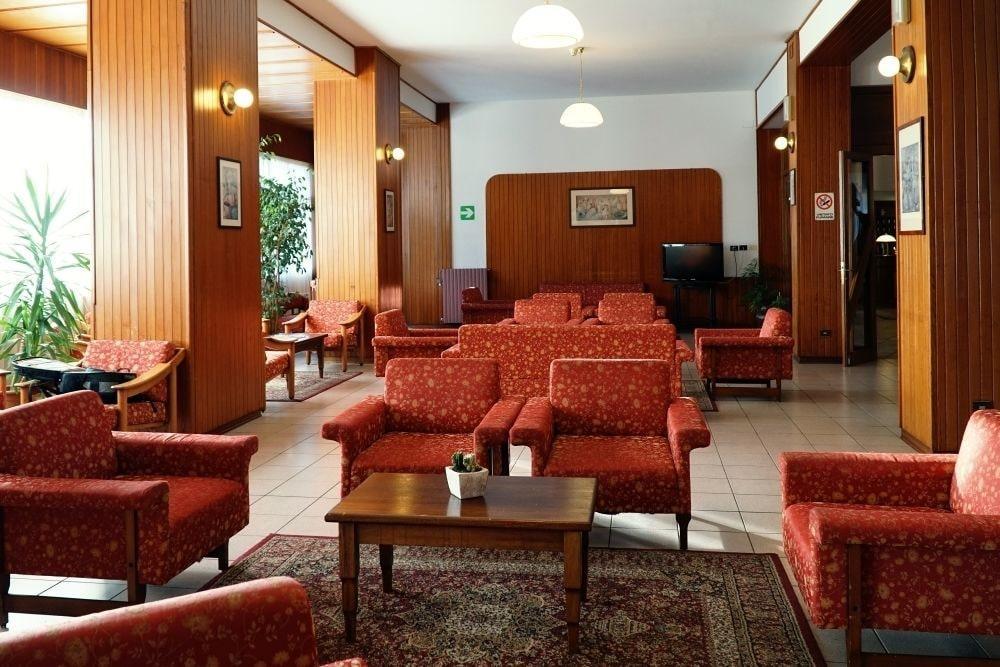 Family Hotel Como Rivisondoli Luaran gambar